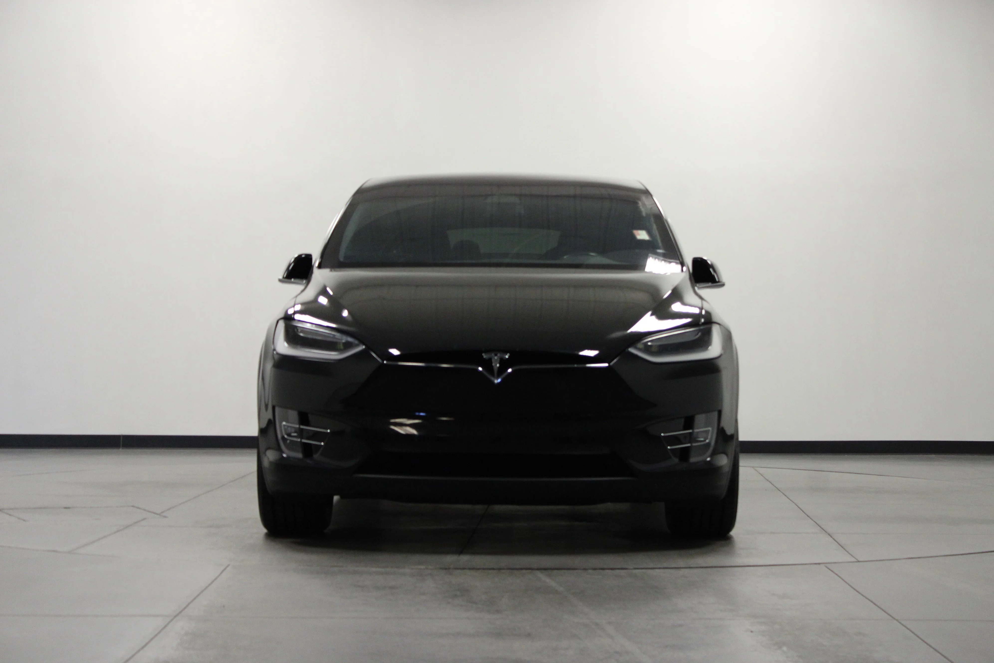 Used 2019 Black Tesla Performance image 9