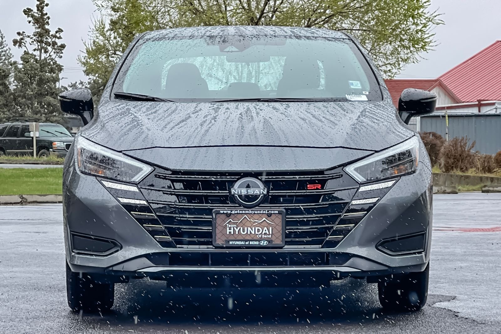 2025 Nissan Versa Sedan SR - Photo 10