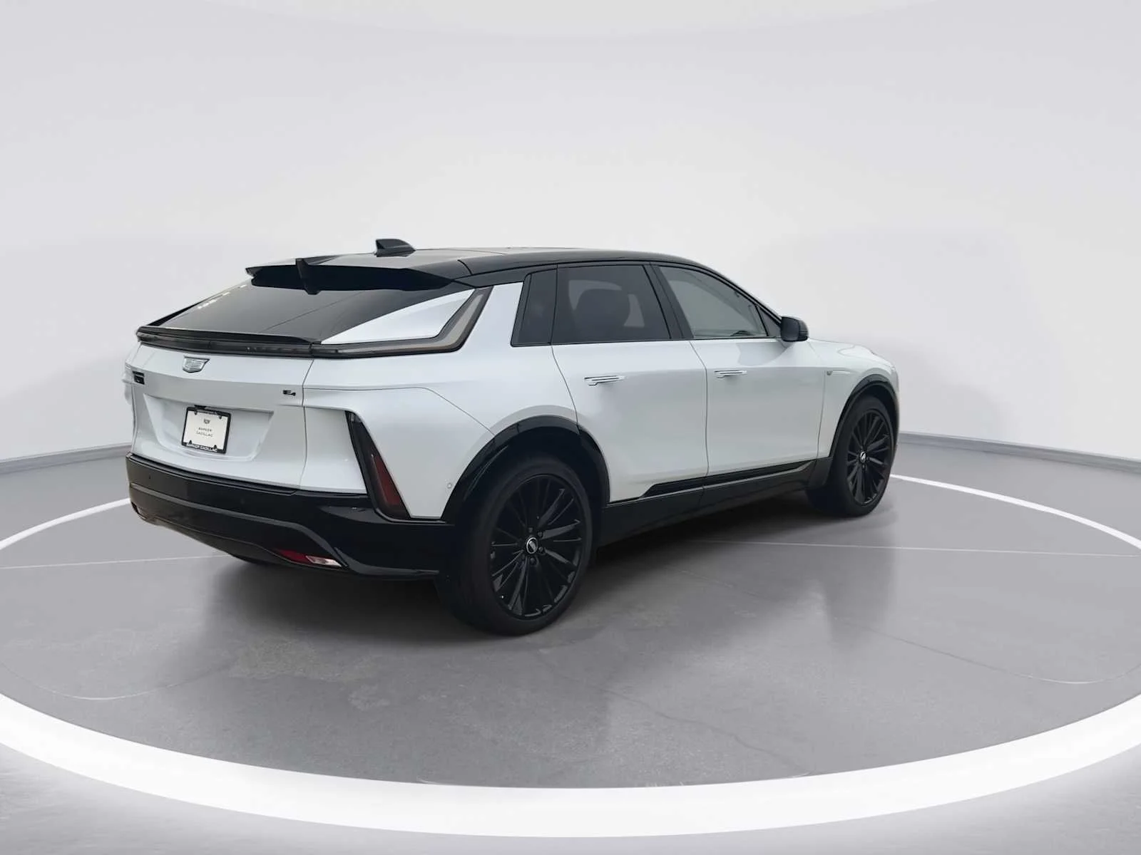 2027 Cadillac LYRIQ Sport - Photo 8