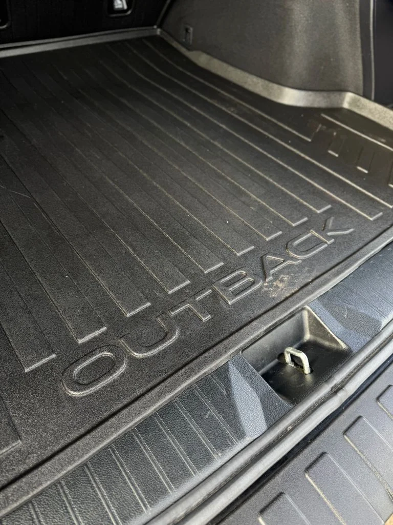 Used 2018 Black Subaru 2.5i Premium image 39