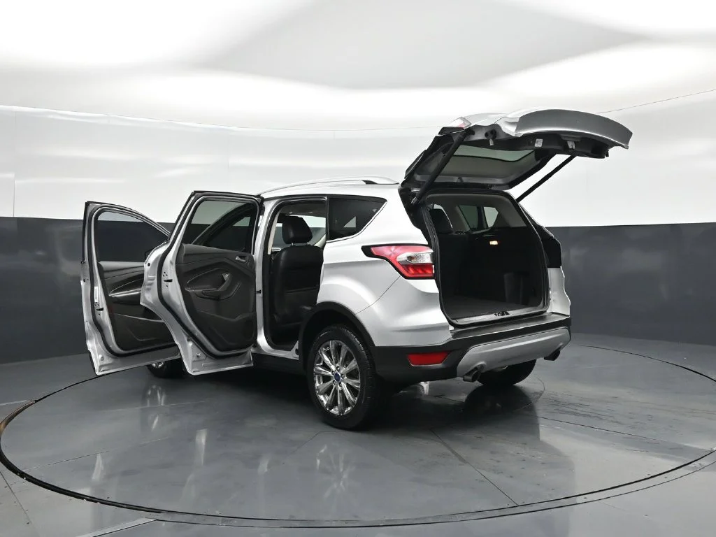 Used 2017 Silver Ford Titanium image 32