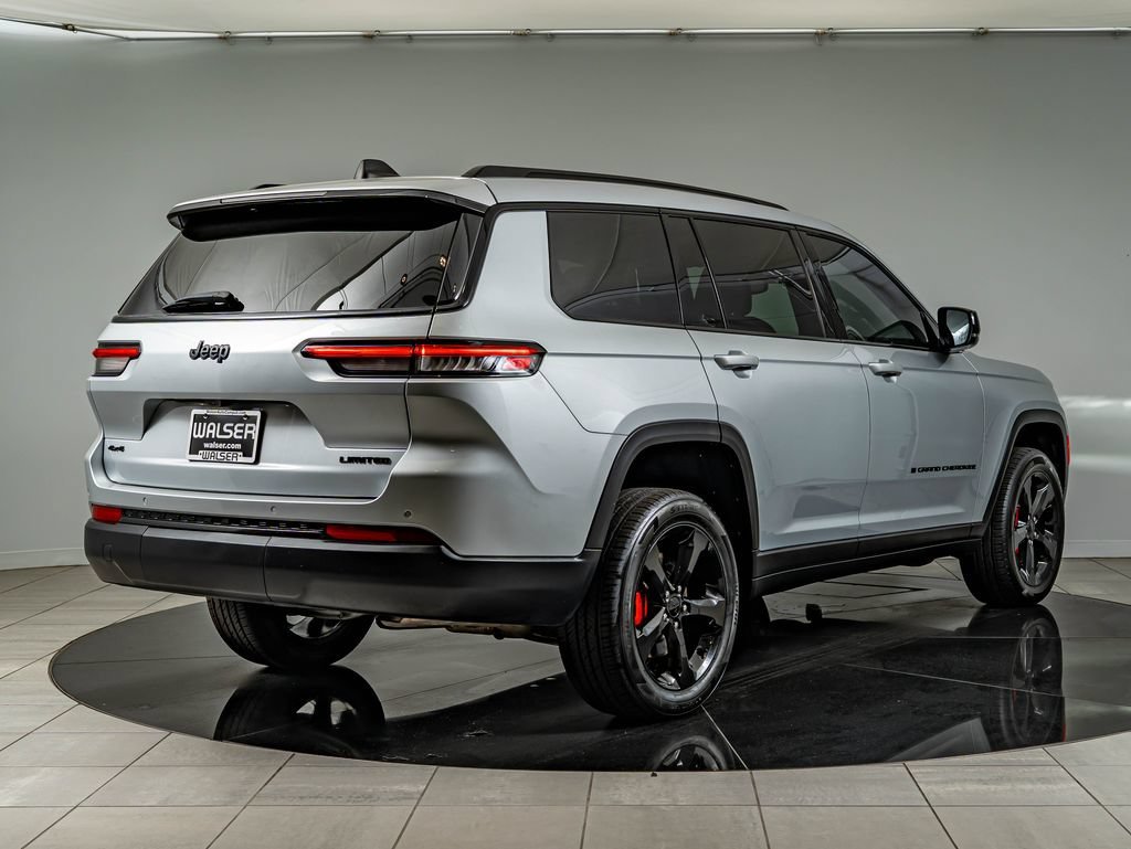 Used 2025 Silver Zynith Jeep Limited image 5