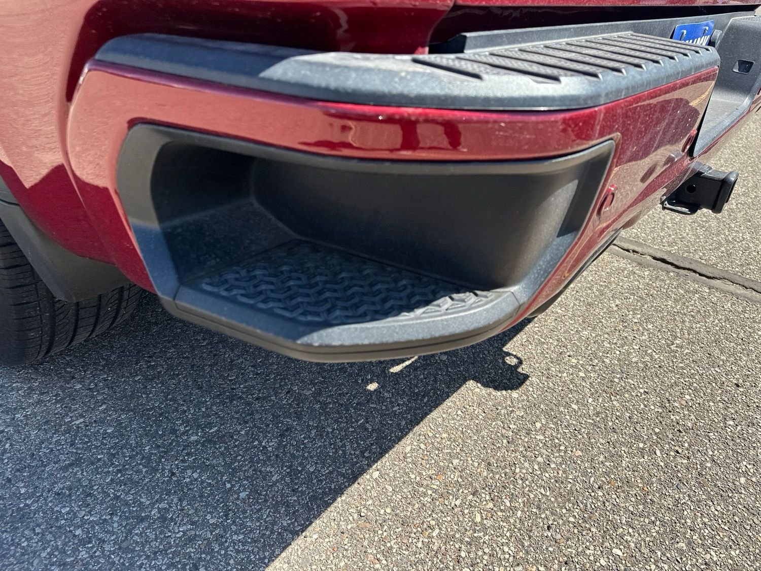 Used 2022 Red GMC Denali image 30