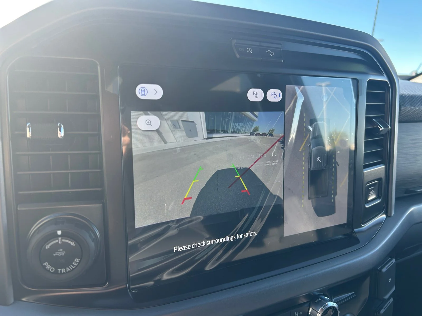 New 2026 Oxford White Ford XLT image 25