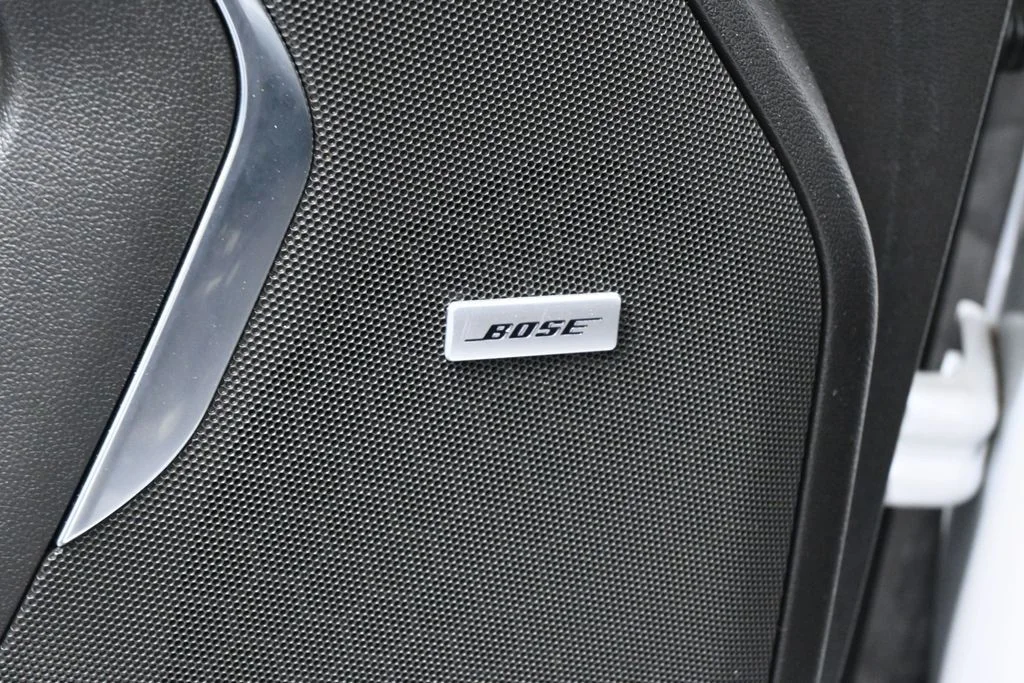 Used 2023 Iridescent Pearl Tricoat Chevrolet LT image 15