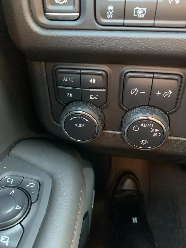 Used 2024 Black Chevrolet RST image 28