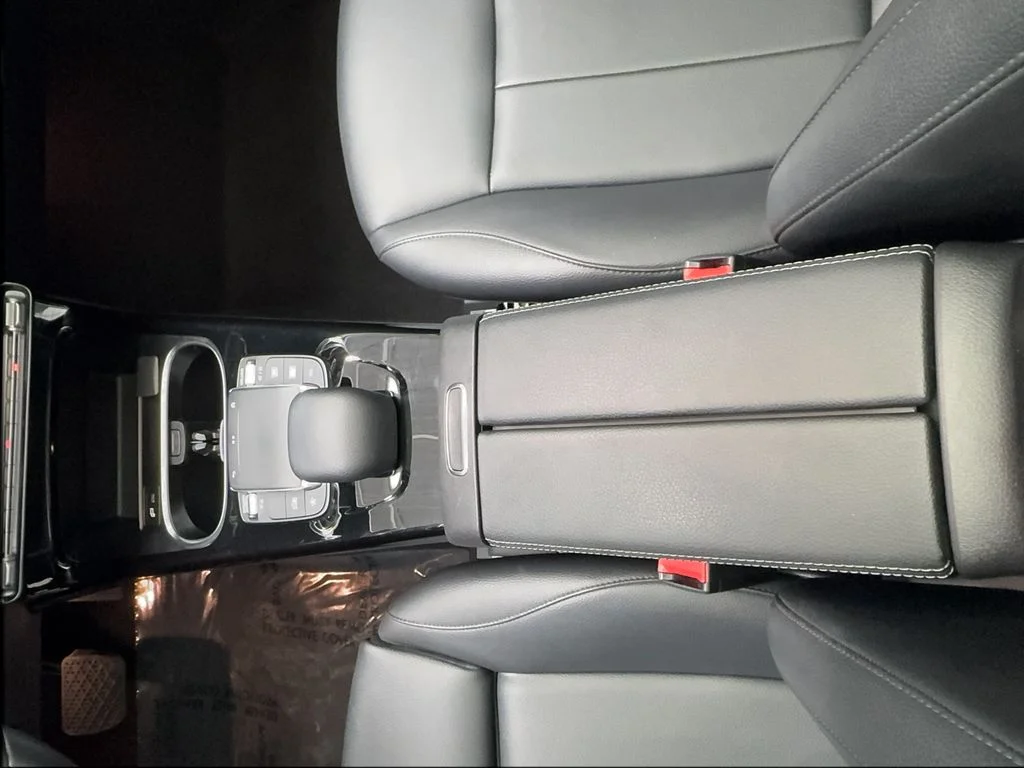Used 2022 White Mercedes-Benz CLA 250 image 37