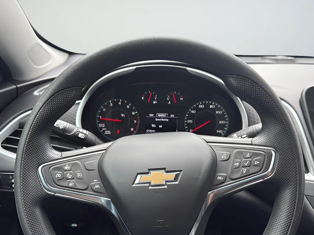 Used 2024 Blue Chevrolet LT image 17