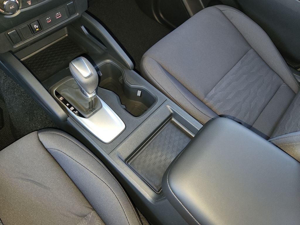 New 2026 Glacier White Nissan S image 17