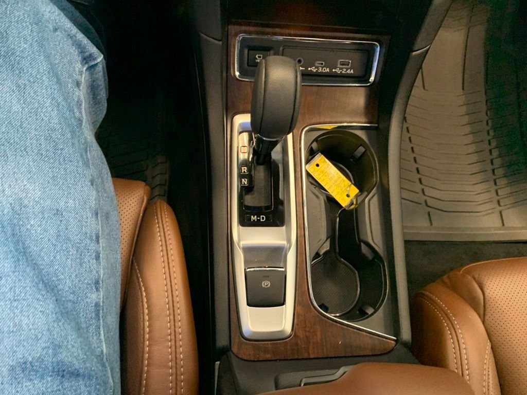 Used 2025 Blue Subaru Touring image 11