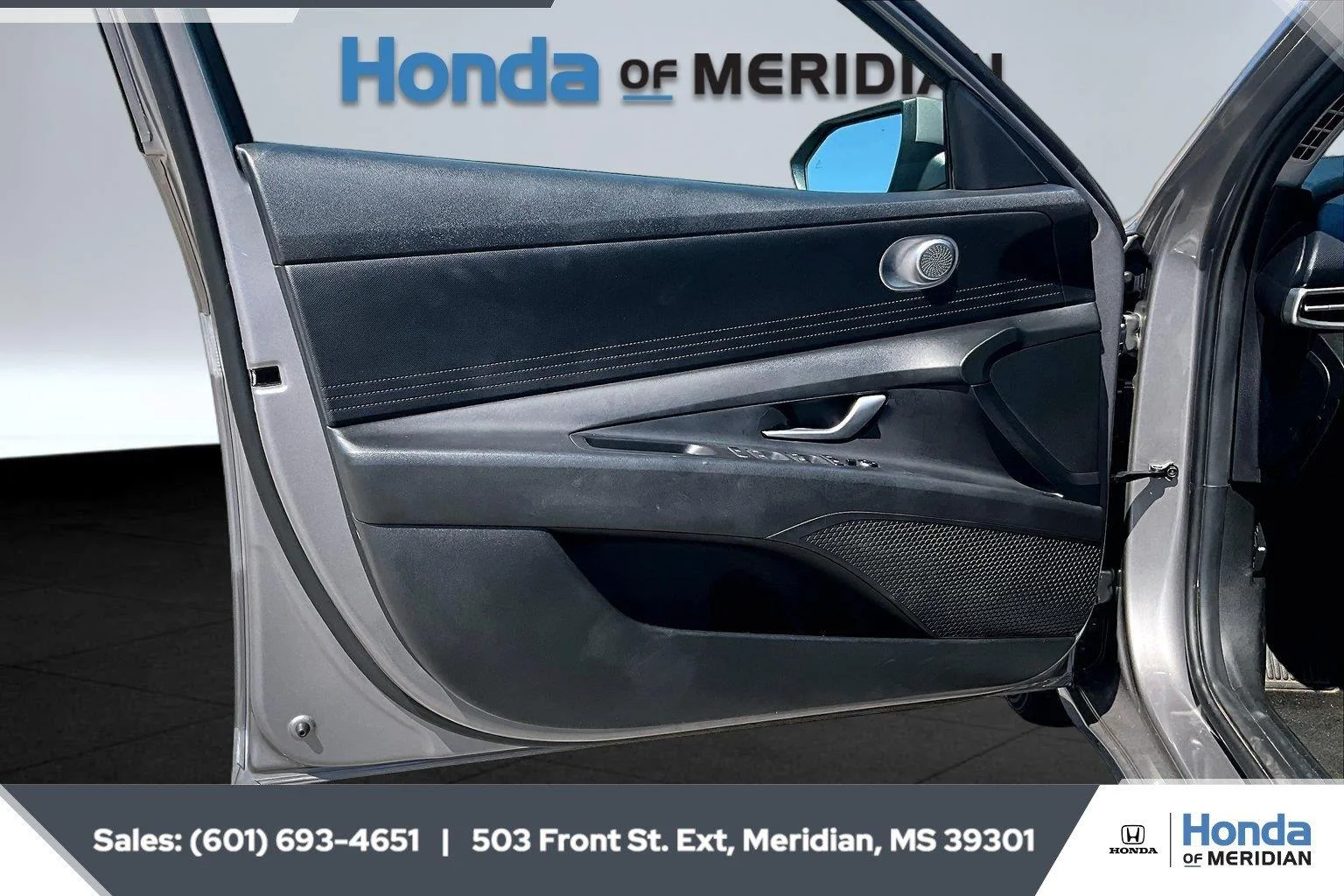Used 2022 Fluid Metal Hyundai SEL image 17