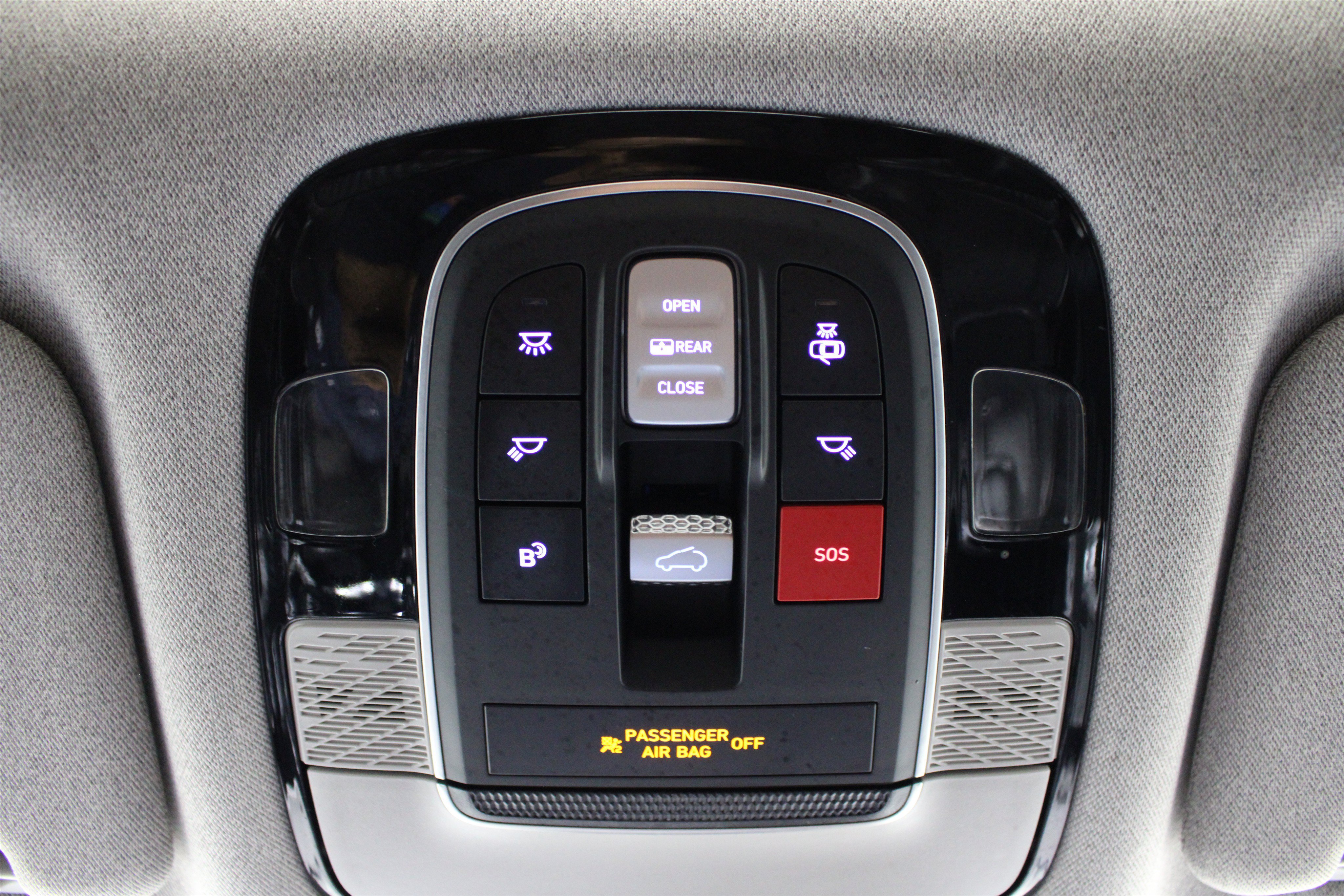 Used 2023 Abyss Black Pearl Hyundai Limited image 20