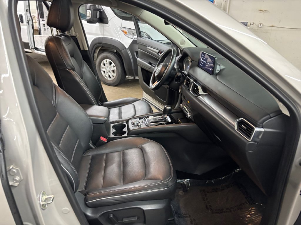Used 2025 Quartz Metallic Mazda 2.5 S Preferred Package image 19