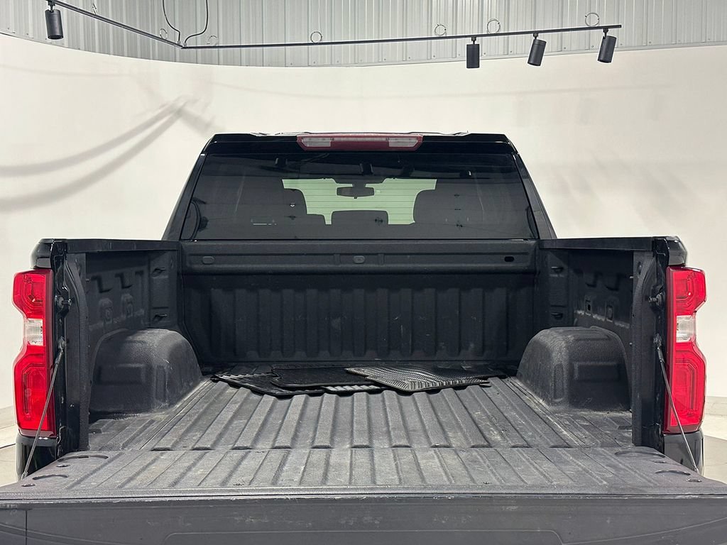 Used 2020 BLACK Chevrolet Custom Trail Boss image 5