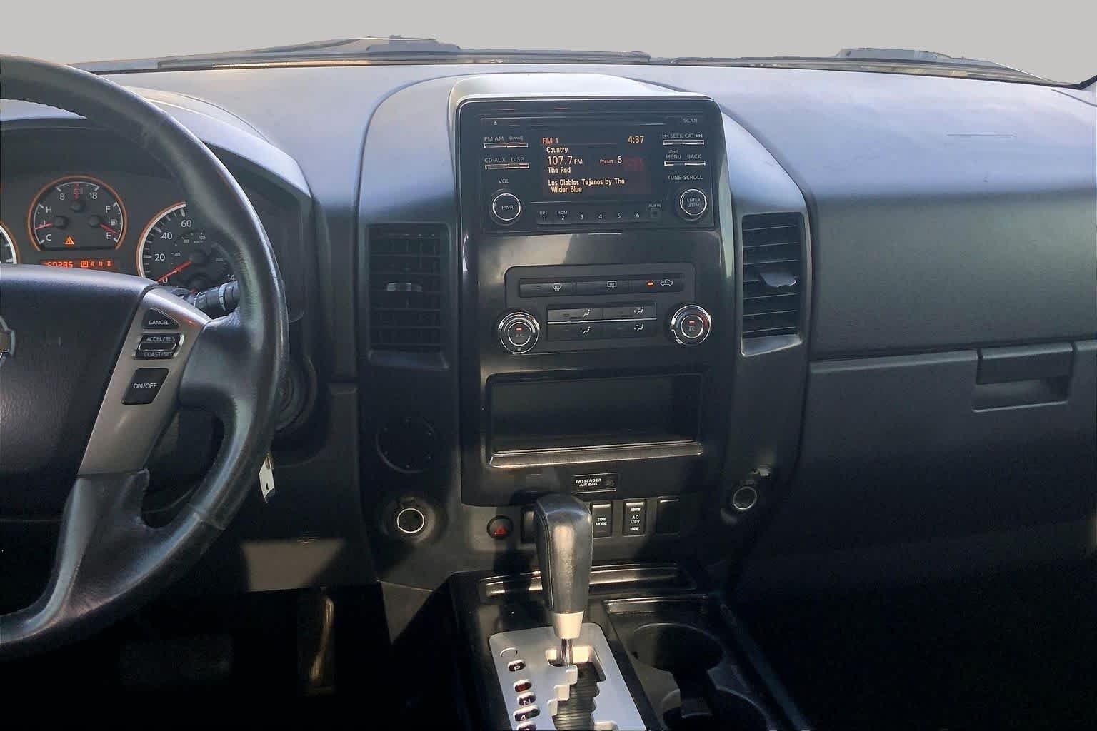 Pre-Owned 2014 Nissan Titan SV