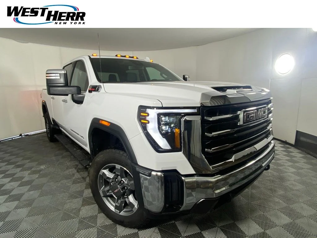 2025 GMC Sierra SLT 4WD Crew Cab Standard Box's photo