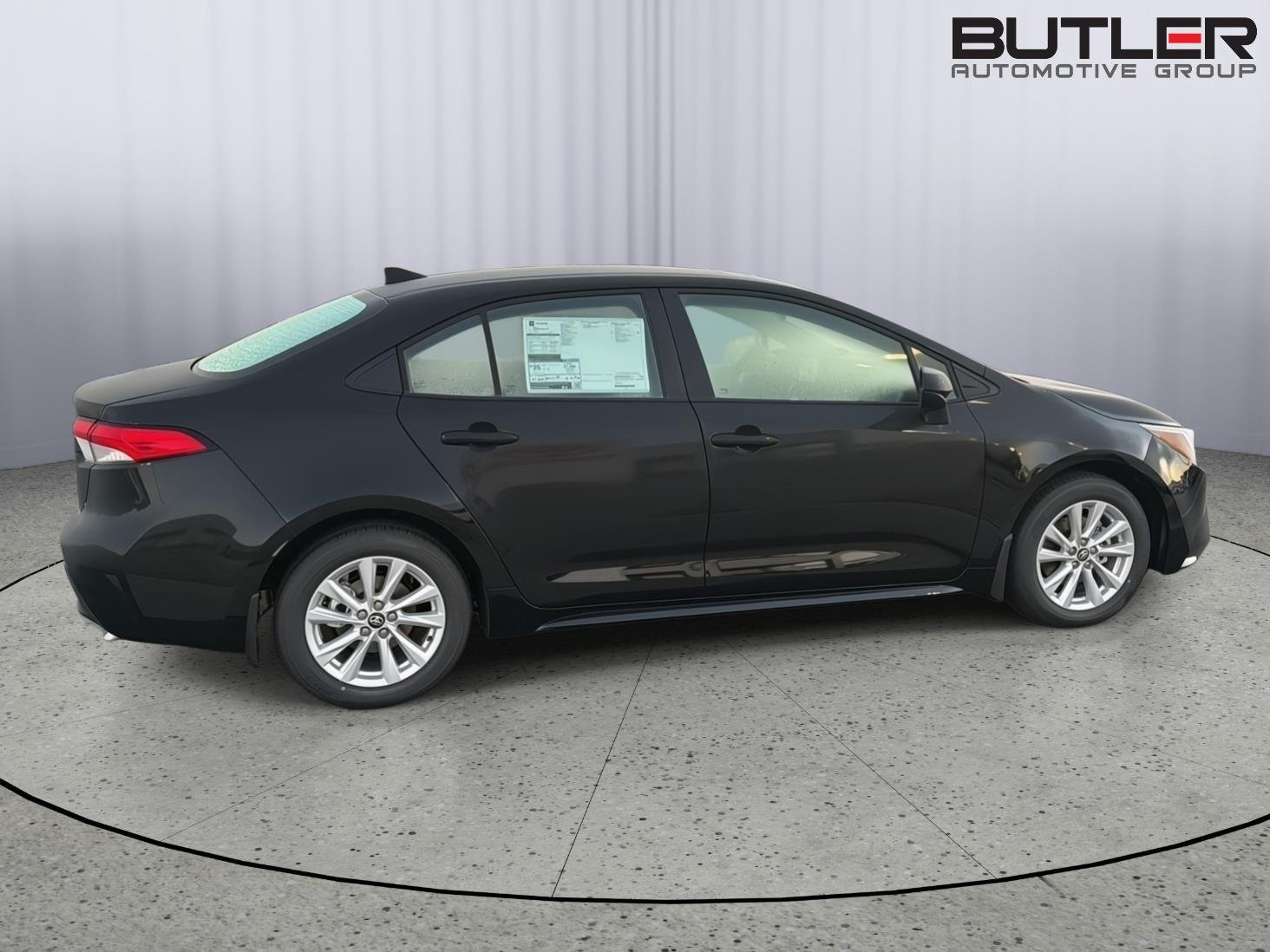 New 2027 Inked Toyota LE image 7