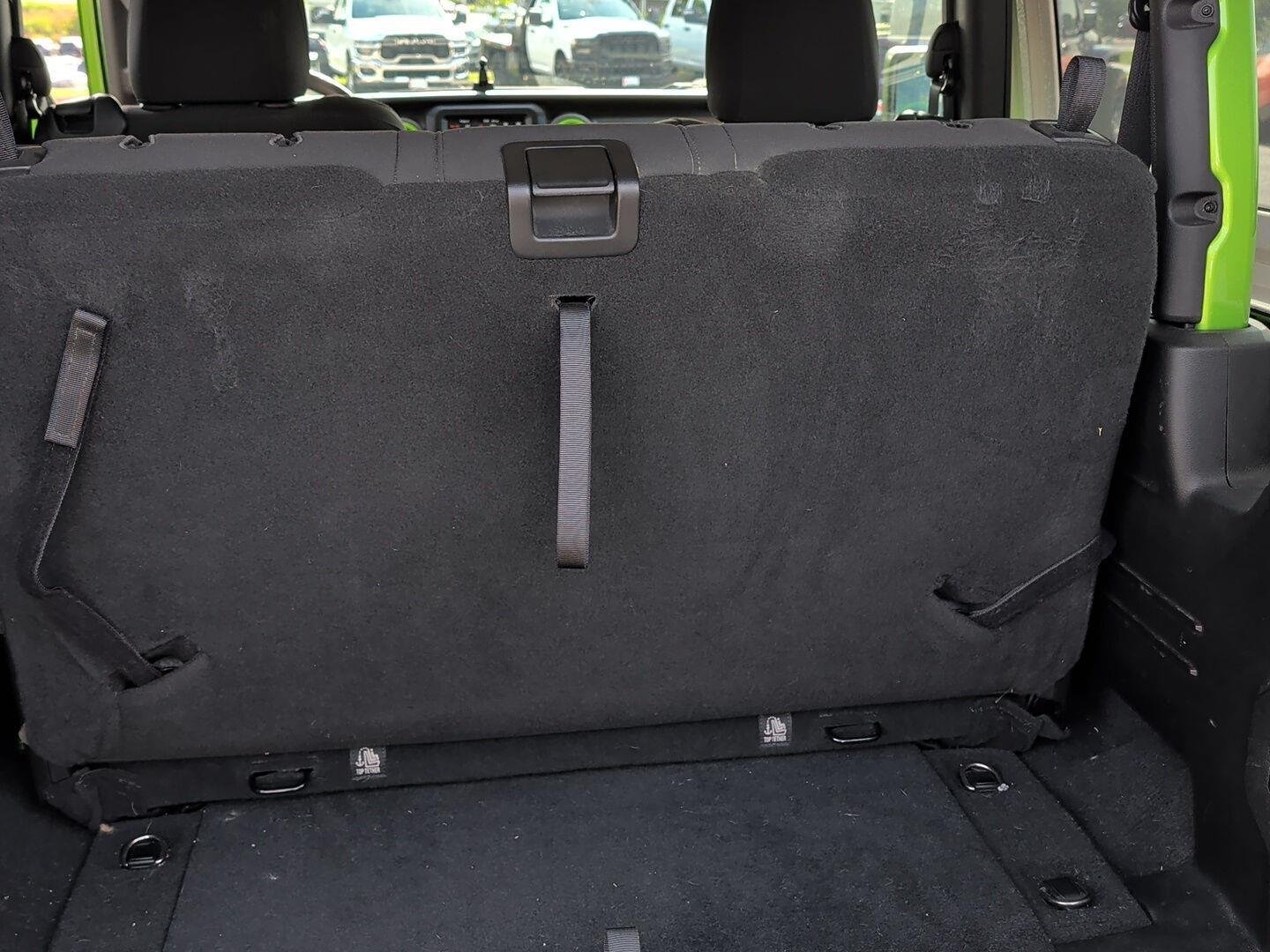 Used 2019 Mojito! Clearcoat Jeep Sport S image 18