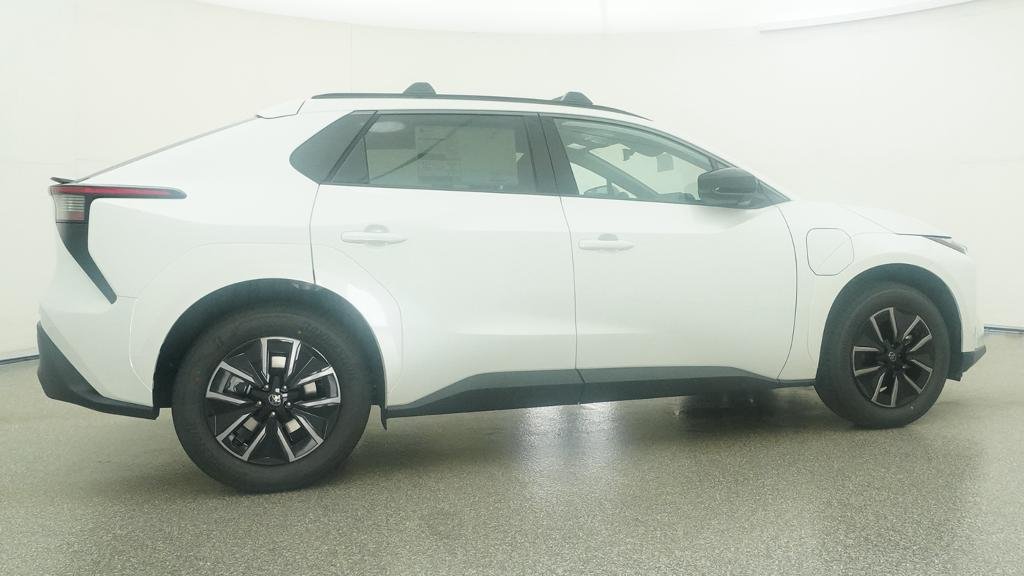 New 2026 Wind Chill Pearl Toyota XLE image 41