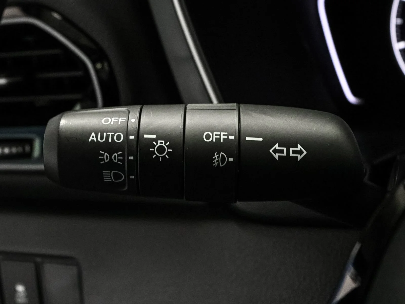 2025 Honda Pilot EX-L - Photo 37
