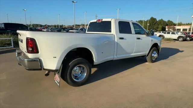 New 2026 Bright White Clear-Coat Exterior Paint RAM Tradesman image 8