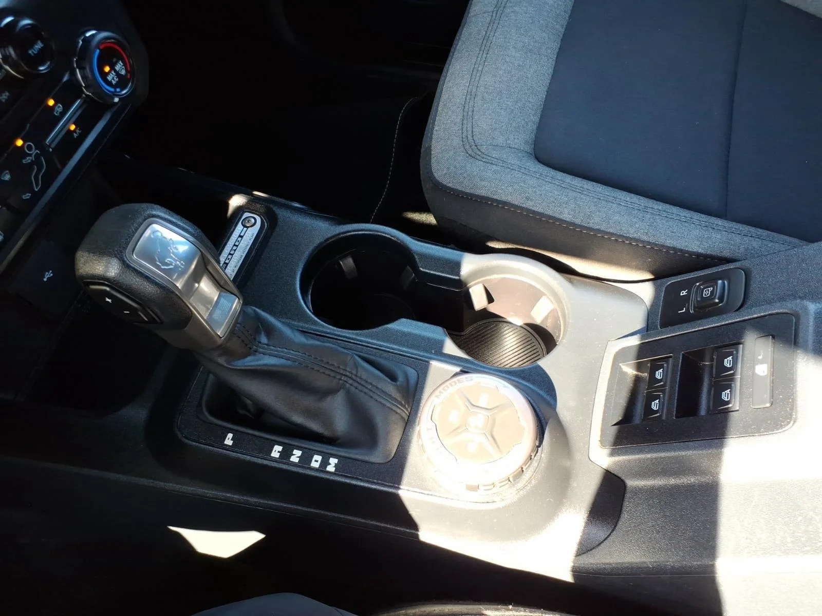 Used 2022 Carbonized Gray Metallic Ford Base image 17