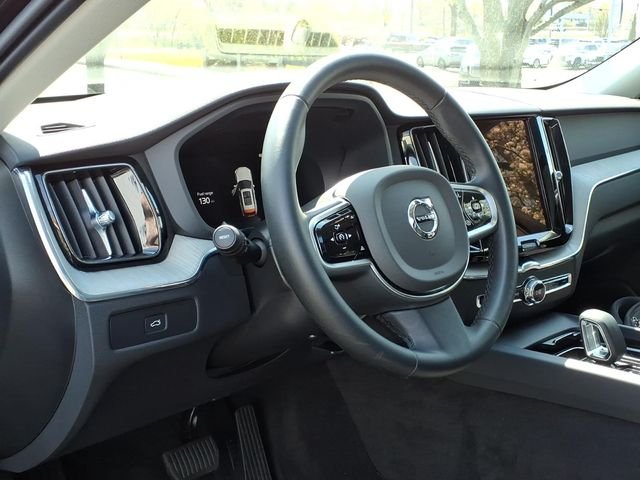 2025 Volvo XC60 Plus - Photo 21