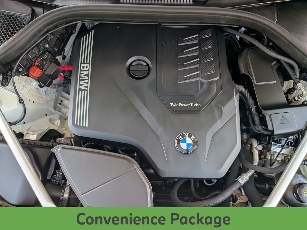 Used 2024 White BMW sDrive30i image 15