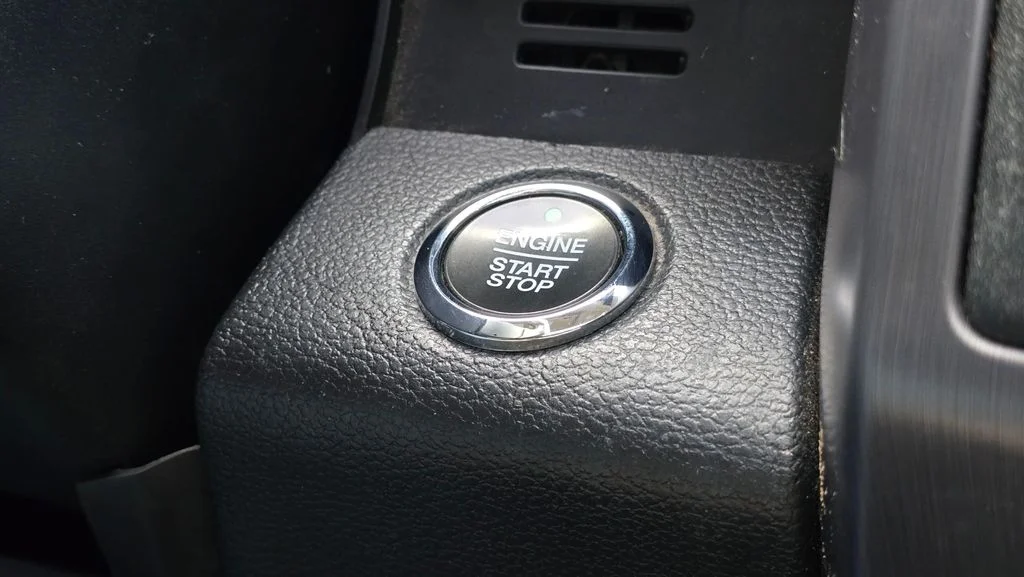 Used 2019 Black Metallic Ford Platinum image 37