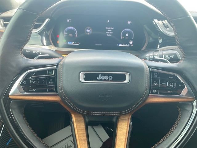 Used 2023 White Jeep Summit Reserve image 18