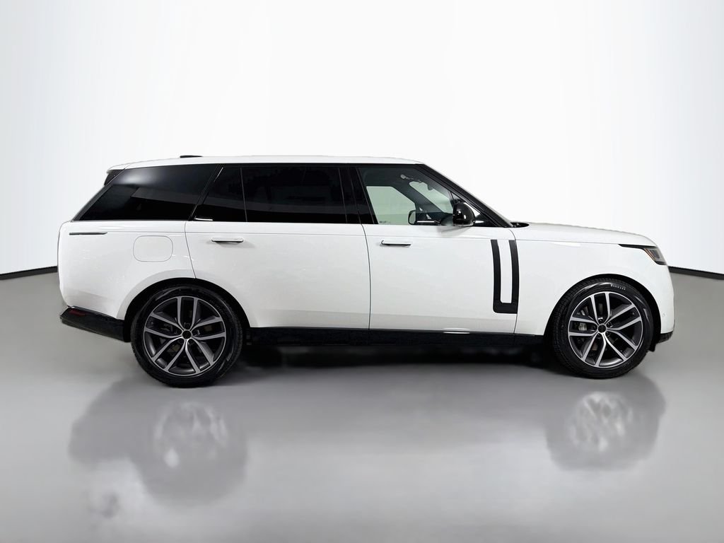 New 2026 Fuji White Land Rover SE 7 Seats image 4