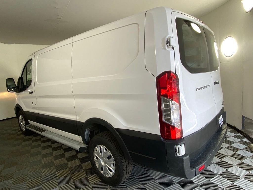 Used 2025 Oxford White Ford Base image 10