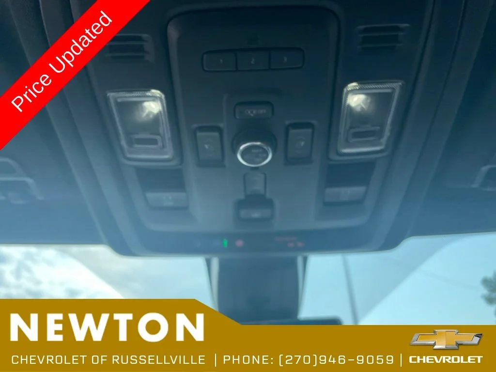 Used 2021 GRAYWOOD METALLIC Chevrolet High Country image 16