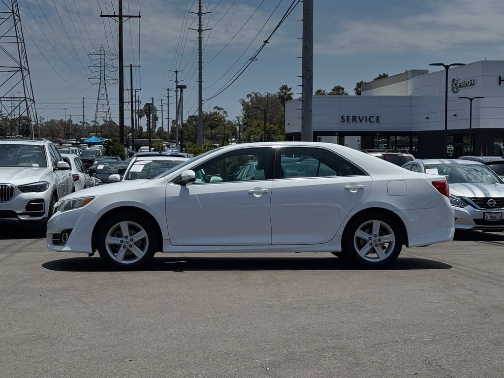 Used 2014 White Toyota SE image 8