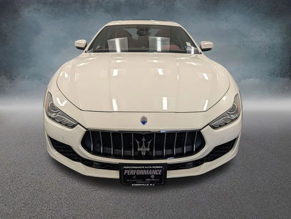 Used 2019  Maserati  image 2