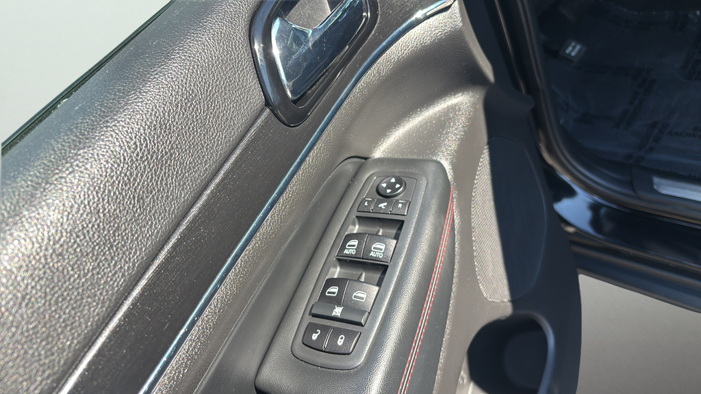 Used 2020 Black Jeep Trailhawk image 10