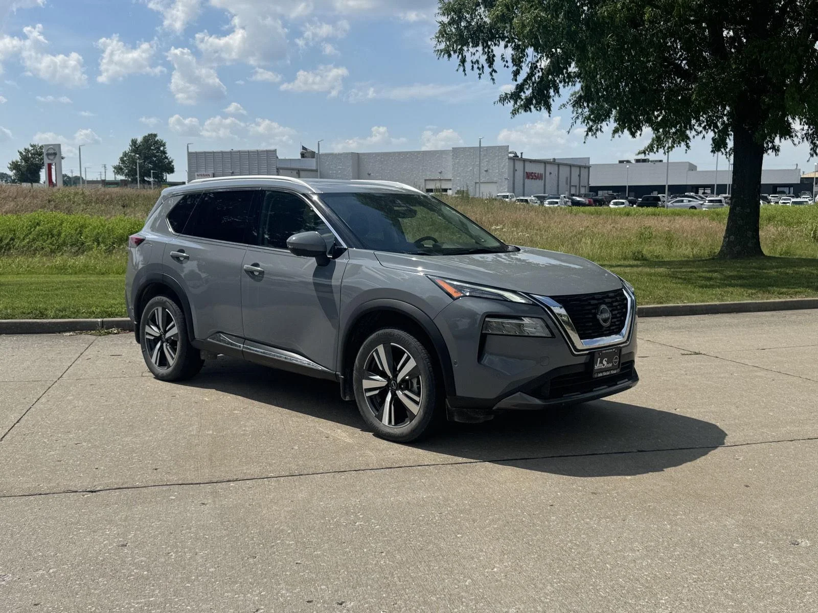 2023 Nissan Rogue SL AWD's photo