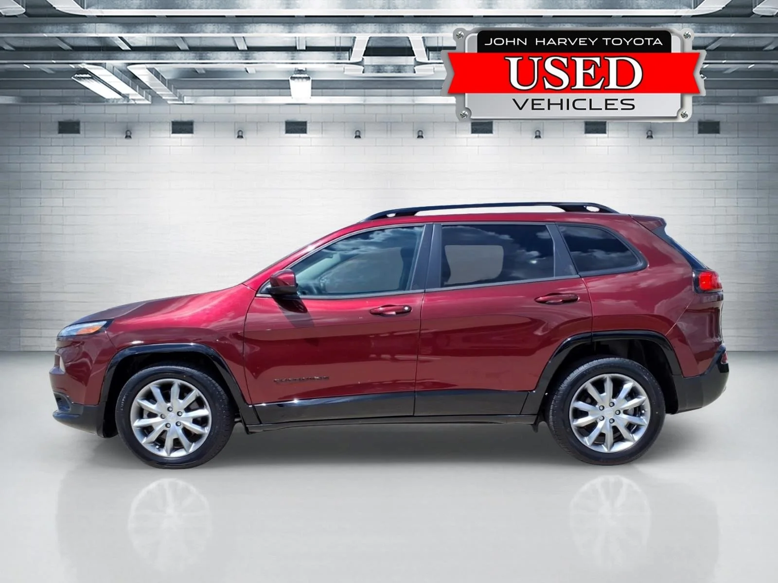 Used 2018 Jeep Cherokee Tech Connect with VIN 1C4PJLCBXJD611917 for sale in Bossier City, LA