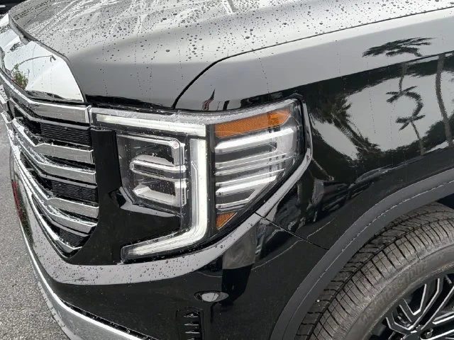 New 2026 Onyx Black GMC SLT image 9