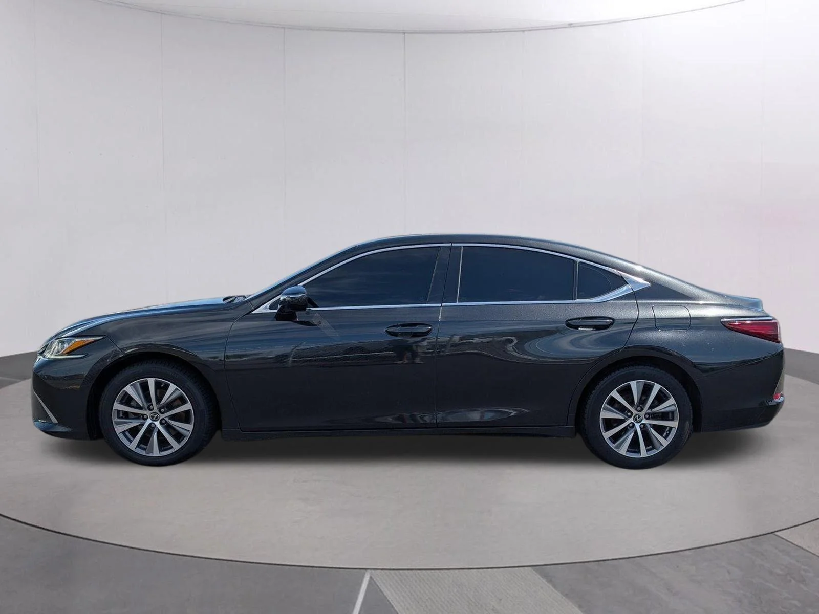 Used 2021 Caviar Lexus ES 350 image 2