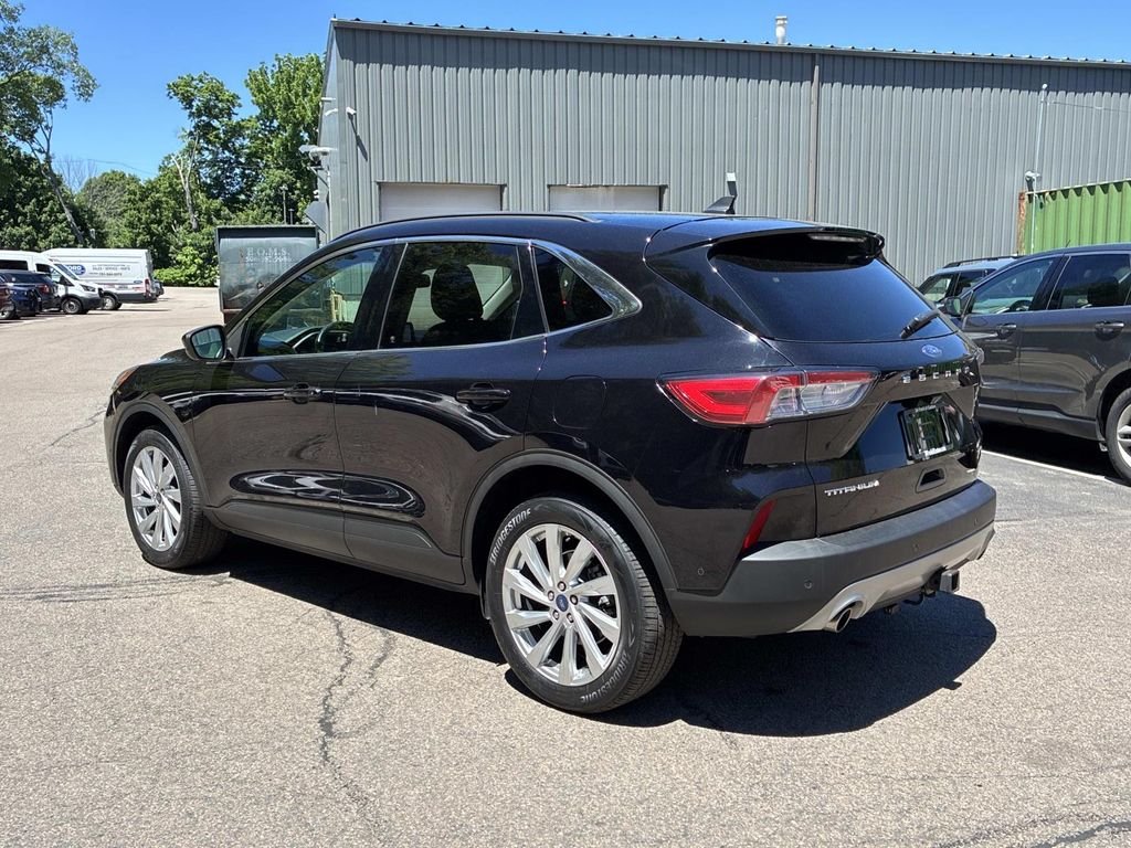 Used 2022 Black Ford Titanium image 5