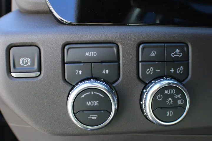 2026 GMC Sierra 1500 SLT - Photo 7