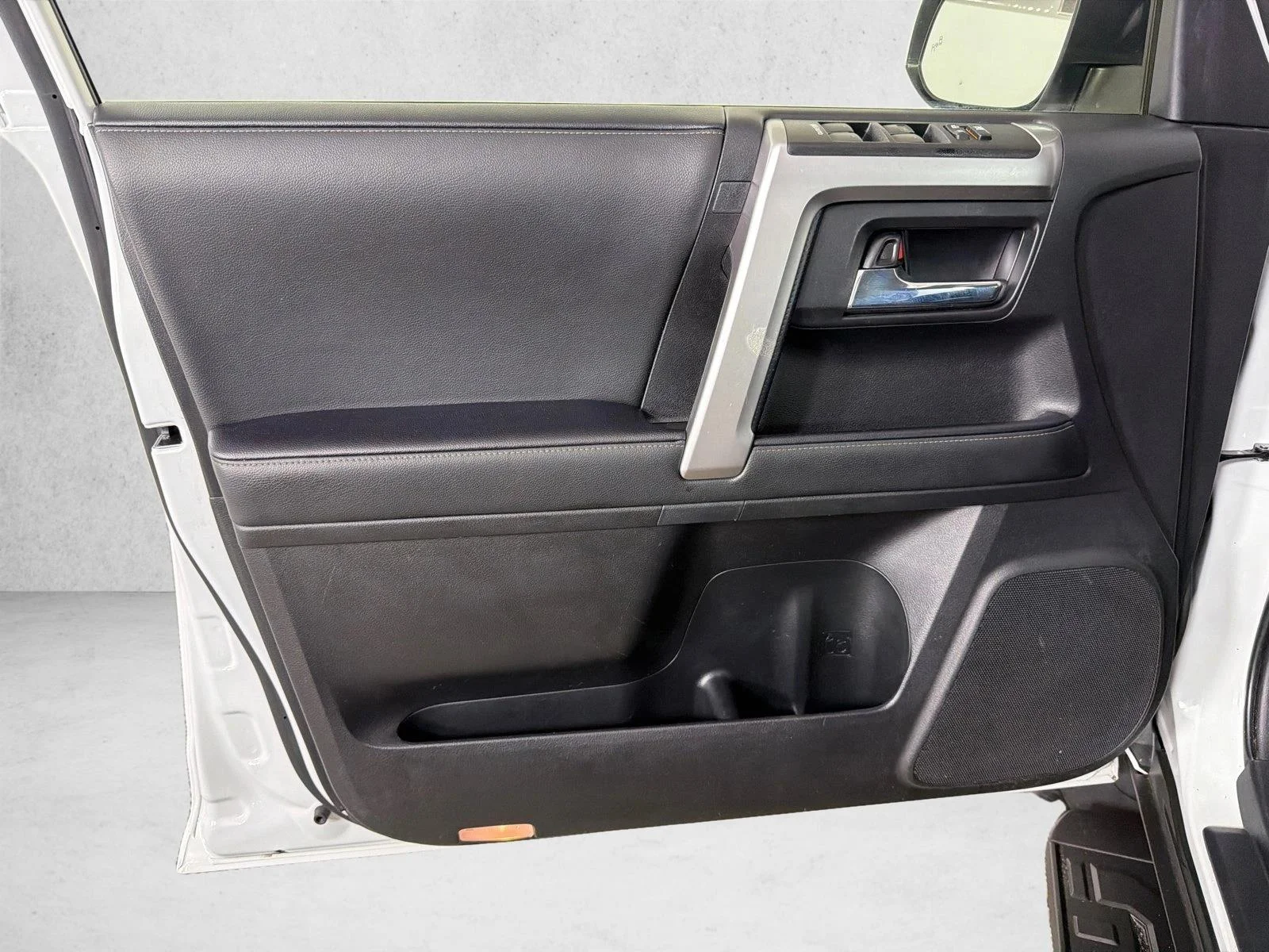 Used 2024 White Toyota SR5 Premium image 11