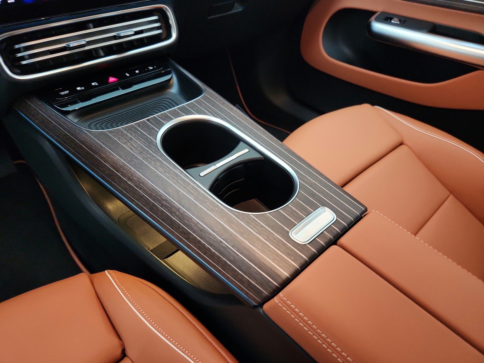 New 2027 Polar White Mercedes-Benz CLA 220 Hybrid FWD image 20