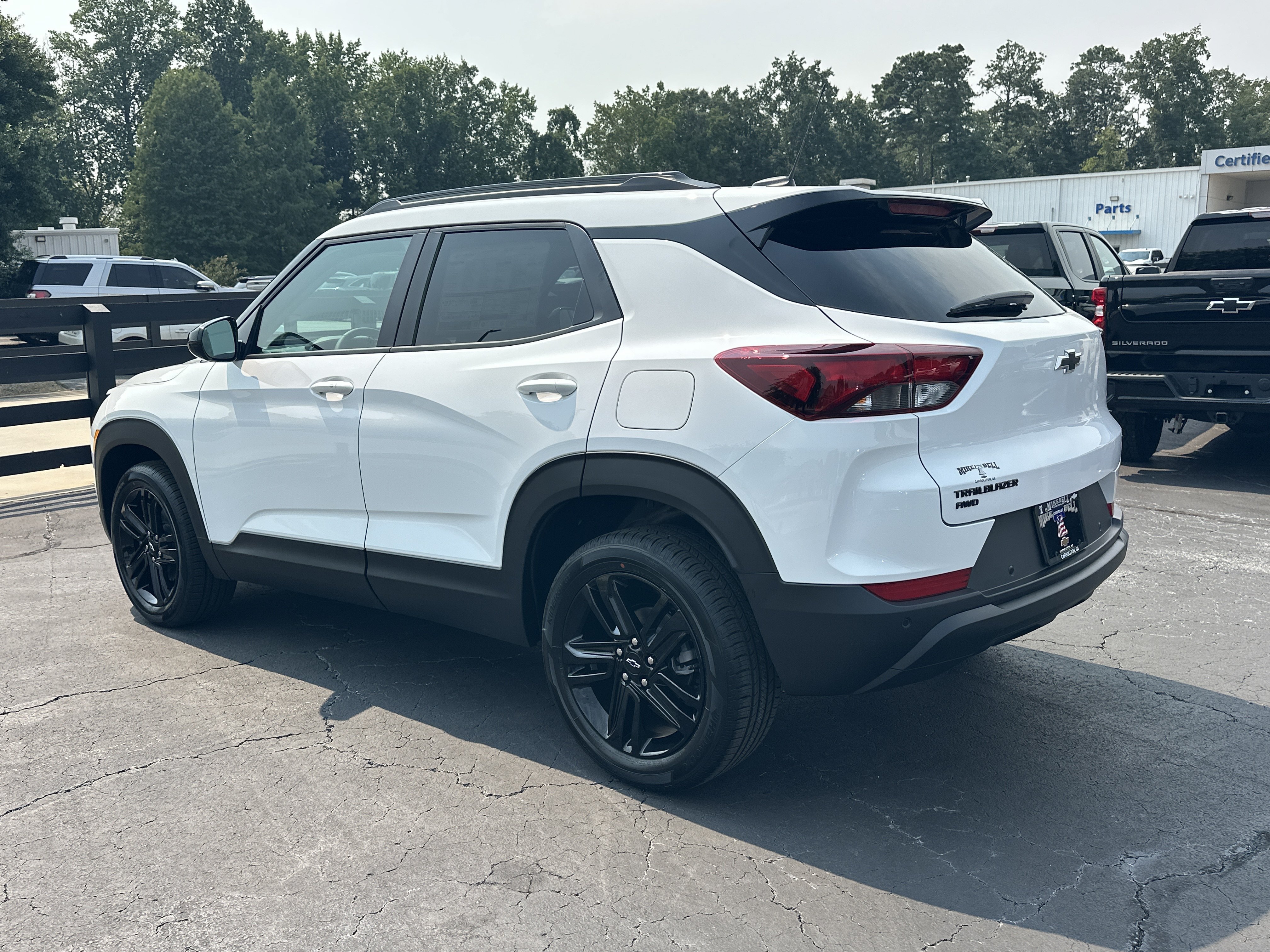 New 2026 Summit White Chevrolet LT image 6
