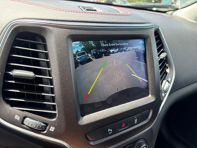 Used 2021 Green Jeep Trailhawk image 23