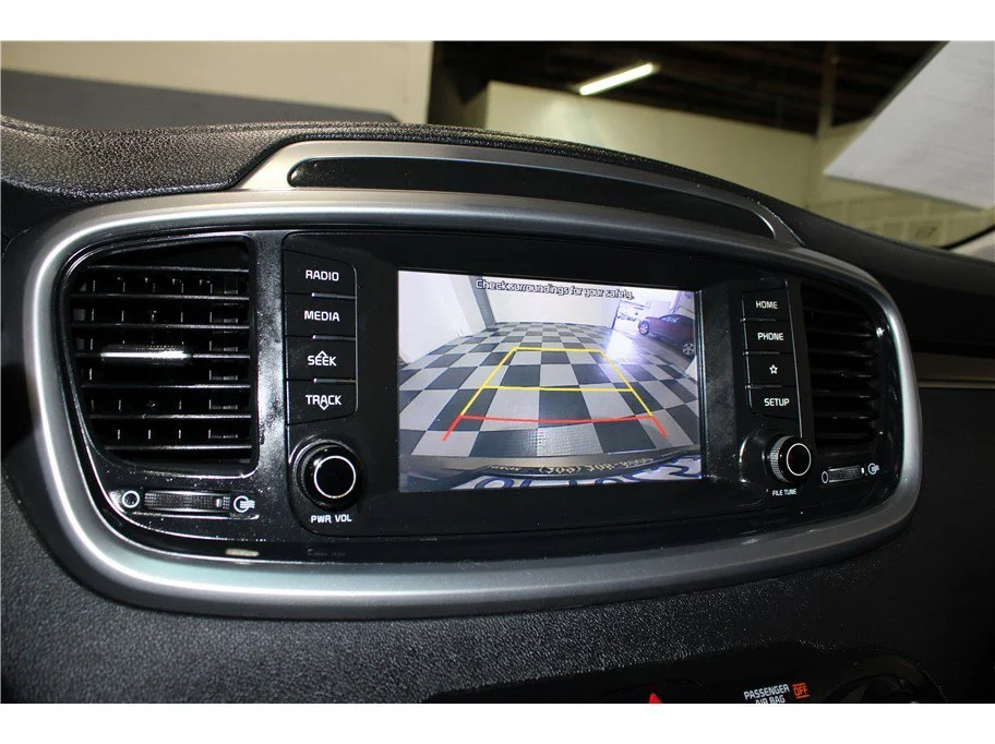 Used 2019 Dragon Brown Kia LX image 34