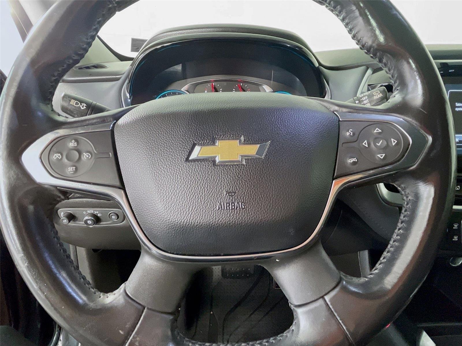 Used 2019 Graphite Metallic Chevrolet LT Cloth image 15