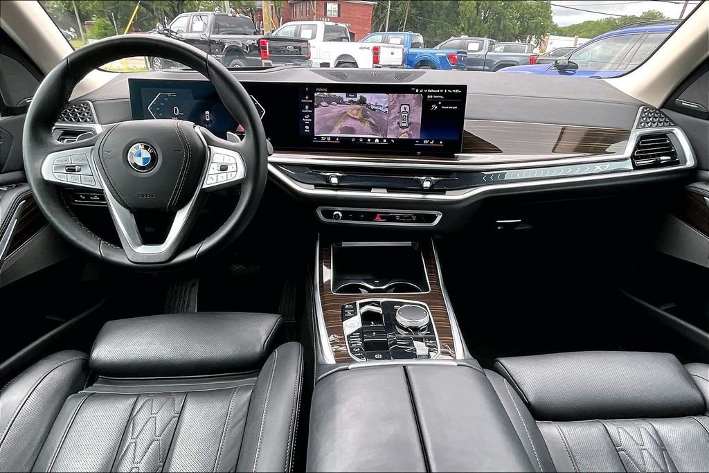 Used 2026 White BMW xDrive40i image 6