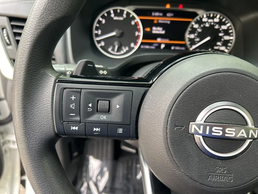 Used 2023 White Nissan SV image 22